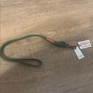 Hunter for target lanyard